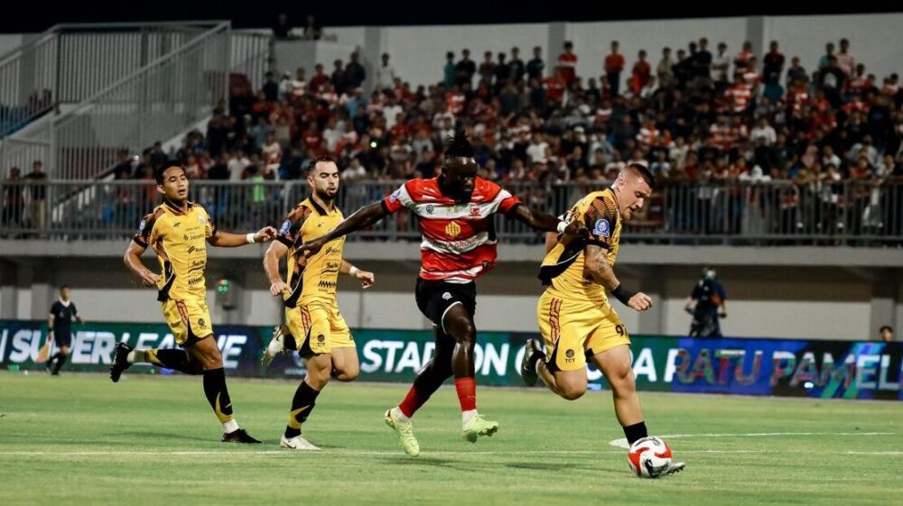 Madura United Pinjamkan Balotelli ke Klub Vietnam hingga Akhir Musim